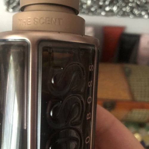Hugo Boss The Scent Le Parfum men's perfume like new 100 ml