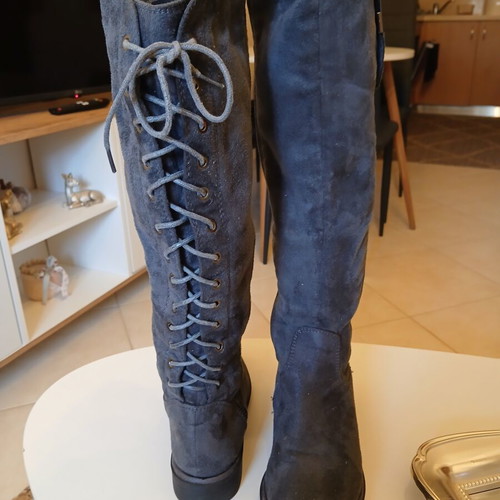 Suede boots with laces gray size 36 like new
