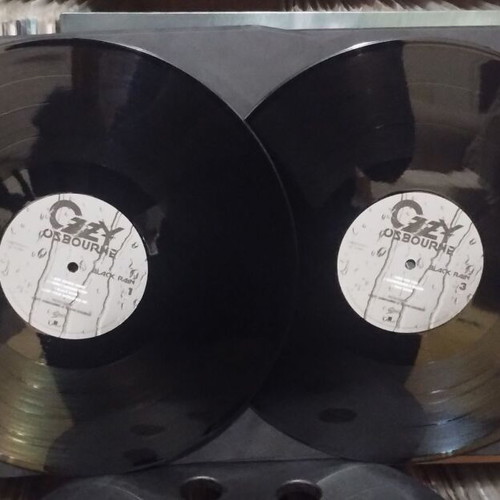 Ozzy Osbourne Black Rain 2LP 2022 like new, signed