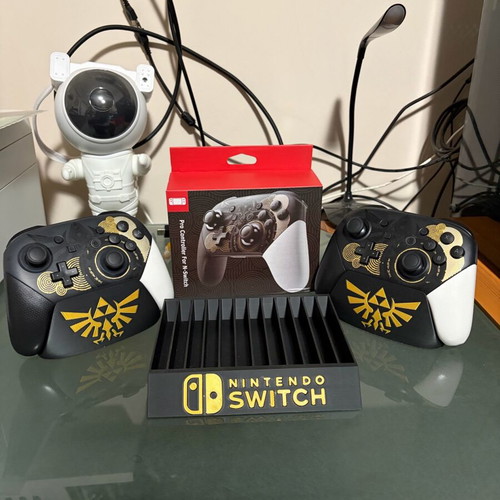 Zelda TOTK Pro χειριστήρια OEM σετ 2 τεμαχίων σαν καινούργια με βάσεις και θήκη παιχνιδιών