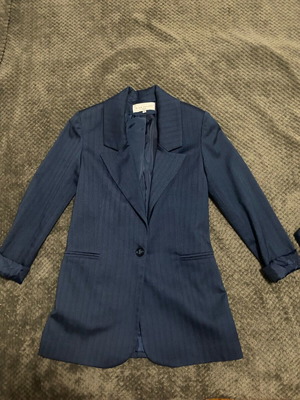 Mind Matter suit 4-piece like new with blue stripe