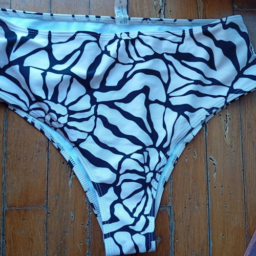 Swimsuit XL all time classic, black and beige, new