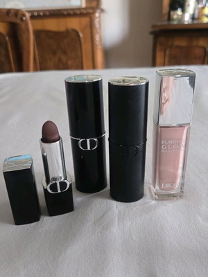 Dior makeup set like new, foundation, bronzer, glow, lipsticks