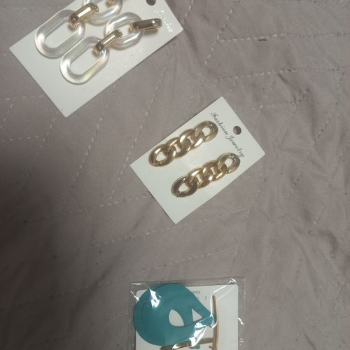 Dangling earrings new
