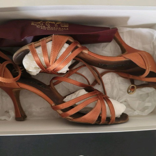 Dance Naturals Raso brown dance shoes used size 35.5