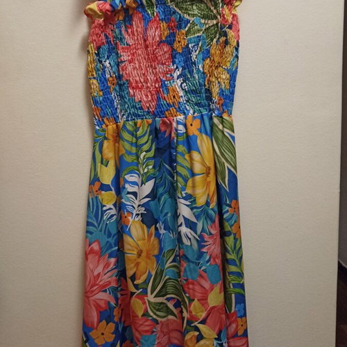 Summer dress floral, like new, Italian sleeveless with straps