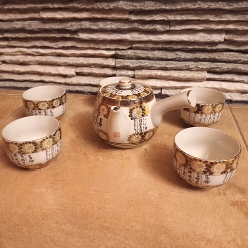 Japanese tea set used