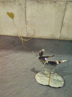 Decorative ballerina made of metal and stone like new