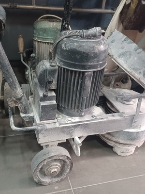 Tzanidis 2hp floor machine and Raimondi Maxititina 1.5hp parquet machine