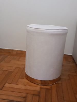 Σκαμπώ λευκό κρέμ βελούδινο 45x35