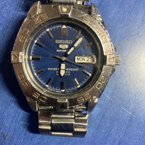 Seiko 5 Sports automatic watch with extra bracelet, blue dial