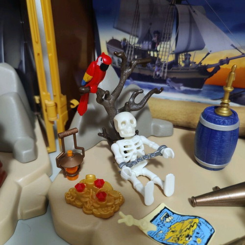 Playmobil Pirate Carrying Case like new