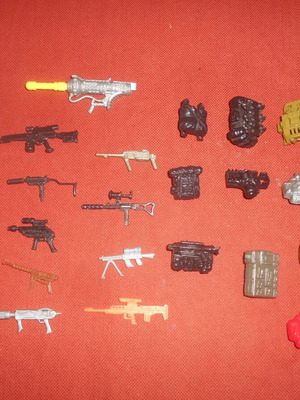 G.I.JOE accessories pack of 20 used, backpacks and equipment parts