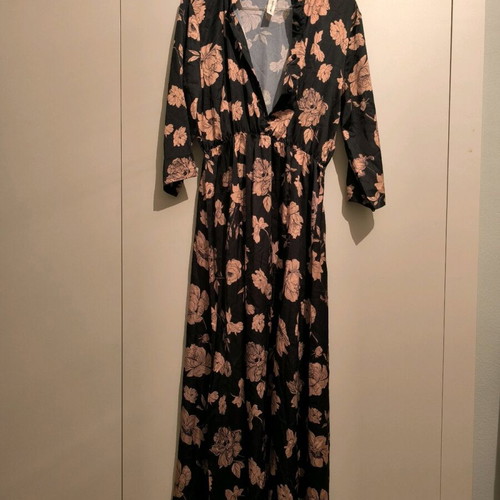 Midi dress black with slit, like new, one size