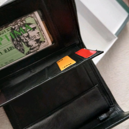 Leather wallet new black with multiple compartments