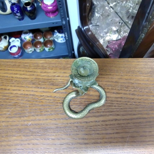 Bronze cobra-style single candle holder used 14x8x8 cm