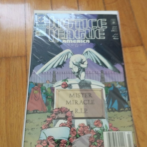 Justice League International used series 102 issues 91% complete