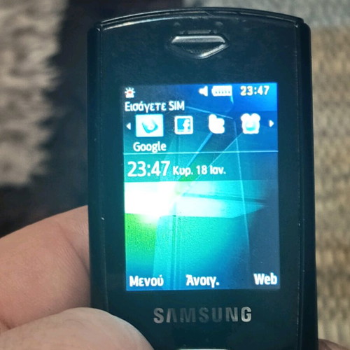 Samsung gt-s3550 cell phone used, black, with good battery