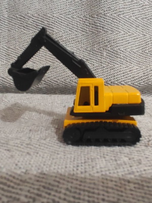 Majorette toy excavator used, 8cm