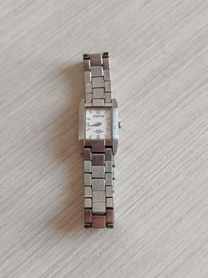 Fiesta Japan L1693 women's watch used, silver