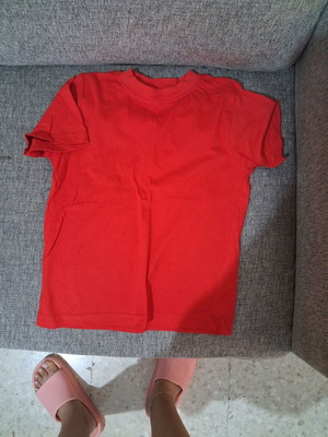 Georgio Kids T-shirt Like New Red Size 6