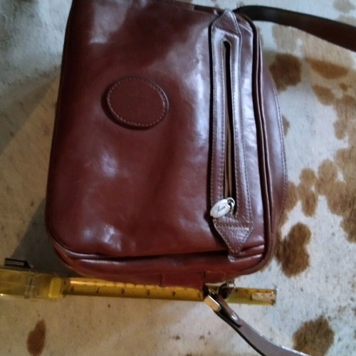 Tampa Leather Handbag like new 29x20 cm