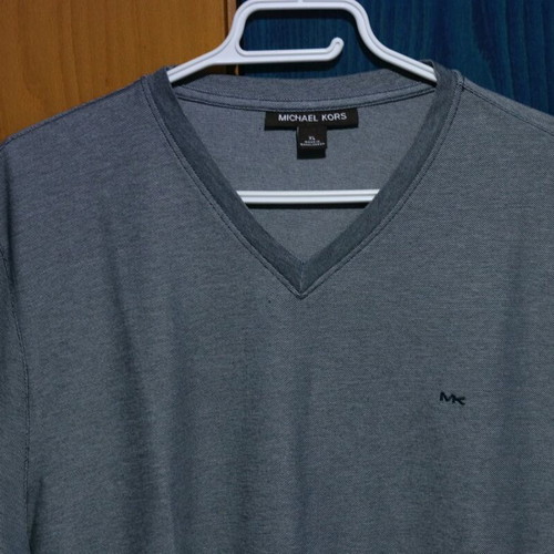 Michael Kors V Neck T-Shirt gray, men's, like new, size XL