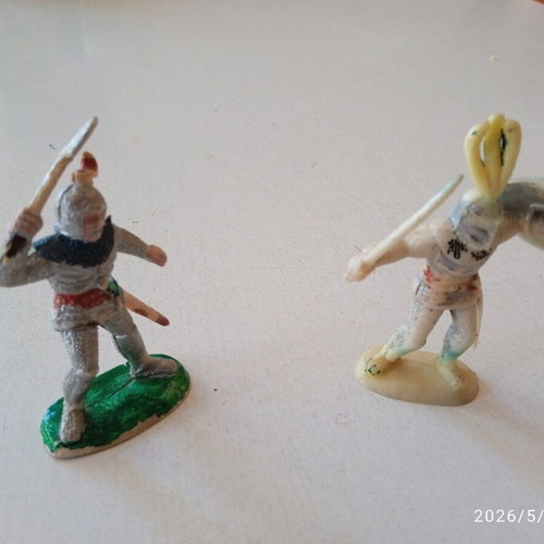 Miniature soldier figures used, 1960s foreign, set of two