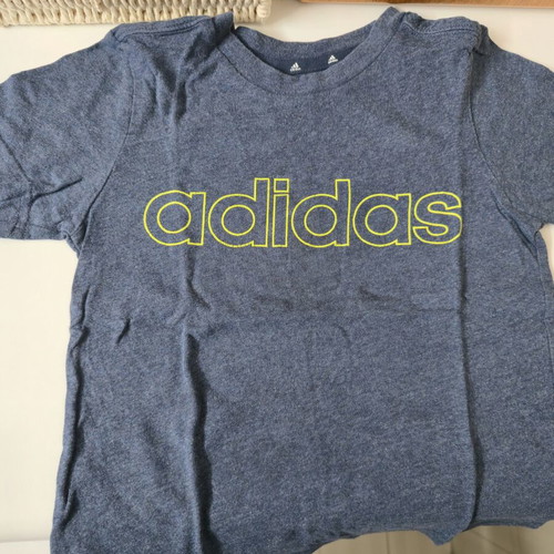 Adidas t-shirt μπλε μεταχειρισμένο, αγόρι 3-4 ετών 98-104 cm