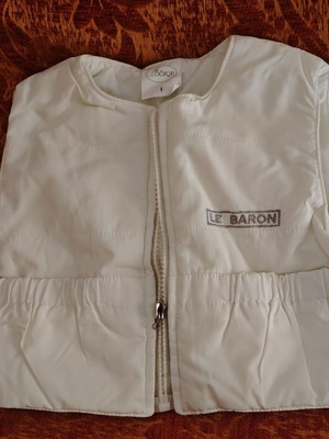 Le Baron baby sleeveless vest size 1, white