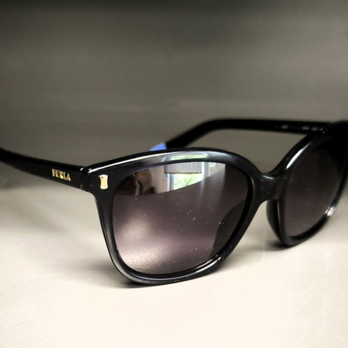 Furla SU 4833 Sunglasses like new, purple