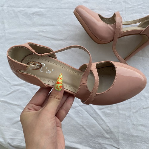 Pink heels size 37