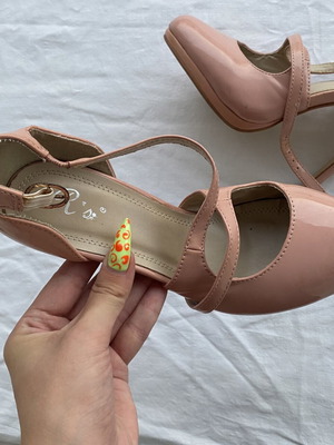 Pink heels size 37