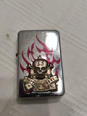 Star Tattooskull 13 lighter used, needs refill and new wicks