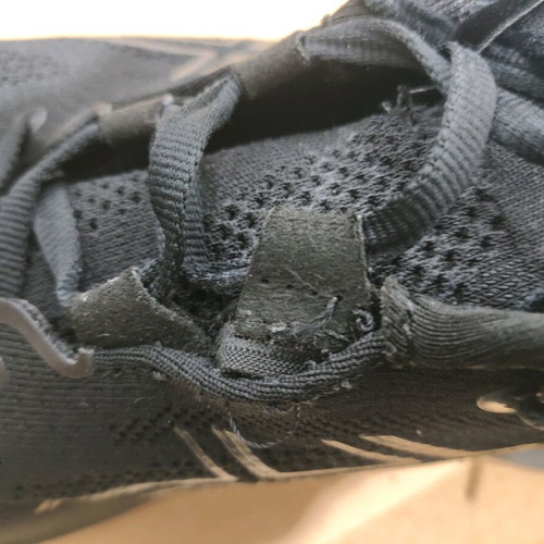 Asics Nimbus 26 running shoes size 45, black