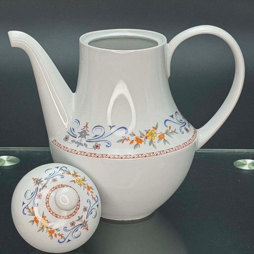 Vintage Ionia Porcelain Teapot like new, height 21 cm
