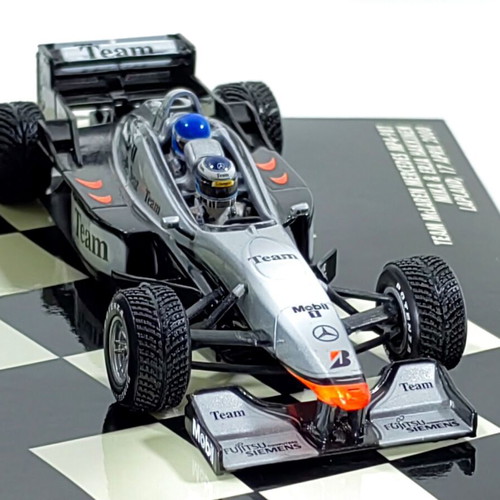 McLaren Mercedes MP4-98T 2000 model by Minichamps new