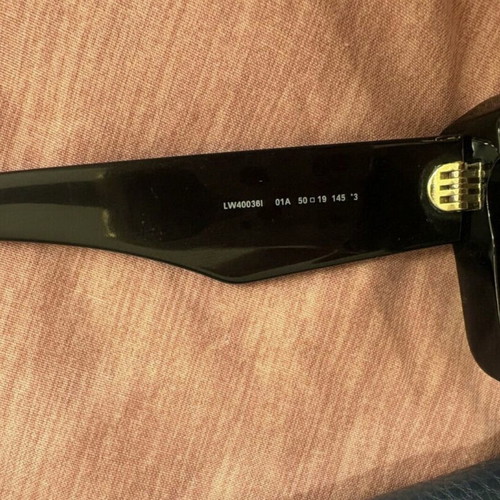 Loewe sunglasses like new, black