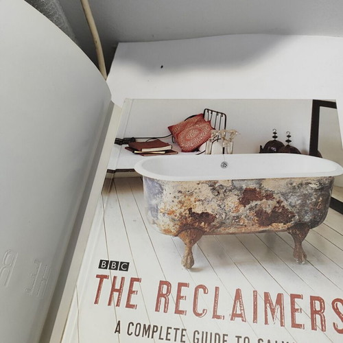 Book The Reclaimers: A Complete Guide to Salvage by Sally Bevan like new