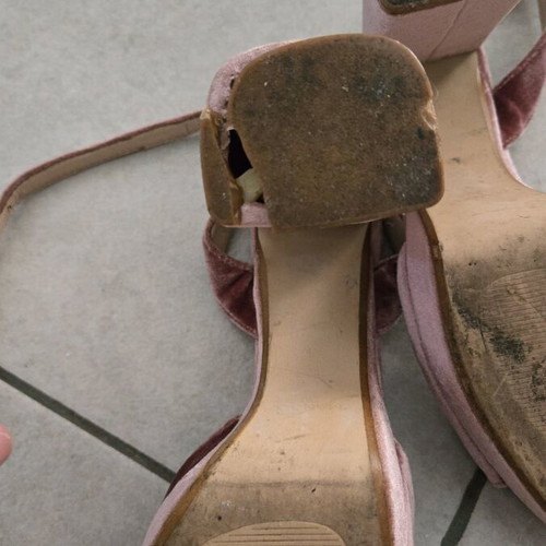 Mango velvet sandals used, pink size 38 with broken heel