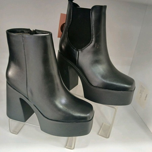 Women's ankle boots new, available sizes 36-40, black