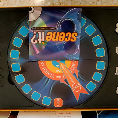 Scene It? game like new for groups and family