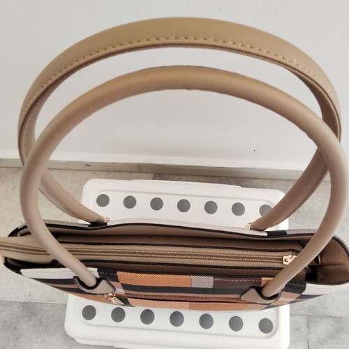 Shoulder bag with geometric beige-brown pattern, excellent condition