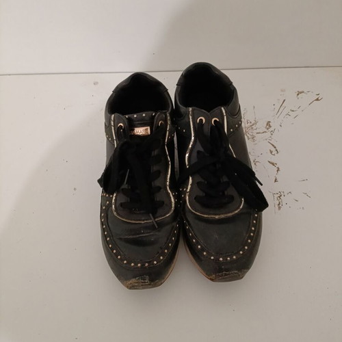 Maria Mare women's athletic shoes size 39 used, black and yellow