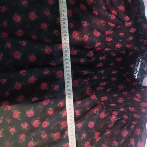 Sheer blouse with flowers size M like new, multicolor