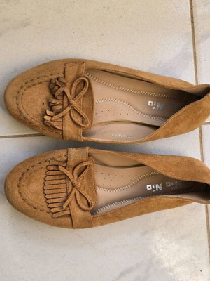 Tampa moccasins almost unused, size 40, yellow