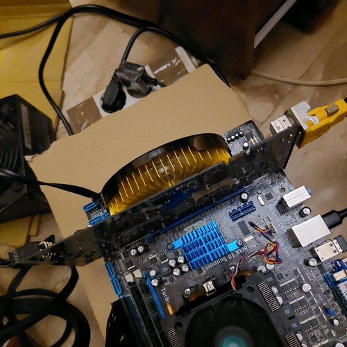 ASUS 9600 GT 512MB GPU like new