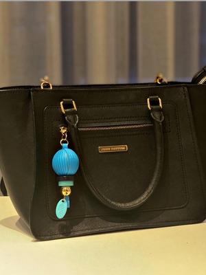 Juicy Couture τσάντα χειρός μεσαίου μεγέθους μεταχειρισμένη