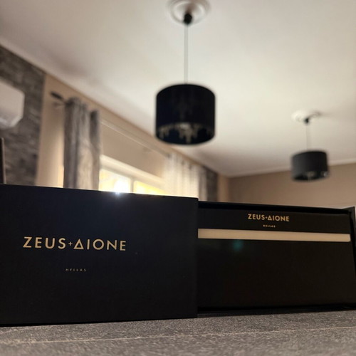 Zeus & Dione Thea Black Sunglasses new with Nike bag