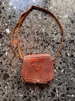 Leather shoulder bag brown like new